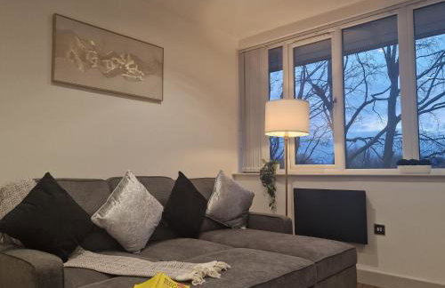 Uebert Heights 2bed Slps up to 6 Central Cannock Location 5min Walk to Cannock Town - Foto 15