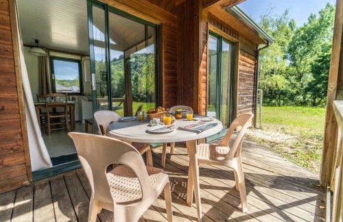 ZEcamping dog friendly piscine chauffée et restaurant bord de rivière - Foto 8