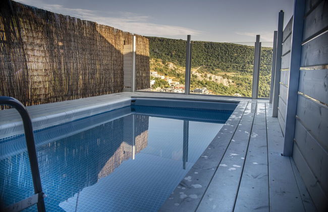 Old School - Photo 23