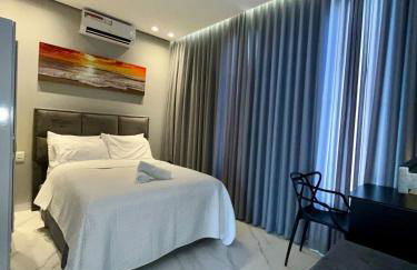 Casa Flat, Suíte, Ar-Cond, Área Gourmet e Garagem - Foto 1