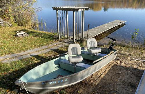 Private Lakefront House On Peaceful Private Lake - Photo 17