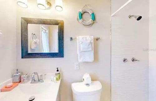 Spacious 4 bedroom 3 bath Clearwater Vacation House Cowboy Pool Fire Pit Games Close to Clearwater Beach Biking Trail Farmers Markets Harbor Health Spa Baycare Ballpark and Ruth Eckerd Hall Golf Courses - Photo 23