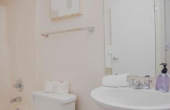 CozySuites The Block - Direct Skybridge Access #2 - Foto 20