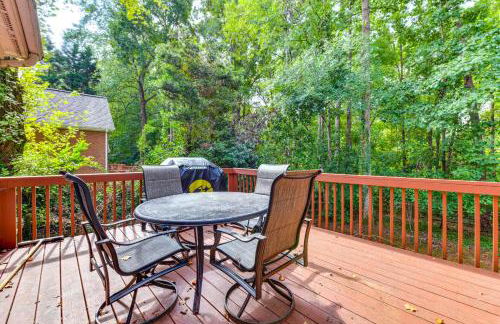 2 Mi to Lake Norman Home with Deck in Huntersville! - Foto 2