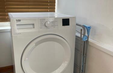 Stylish Cottage - Walk to Beach & Pubs & Fast WiFi - Foto 26