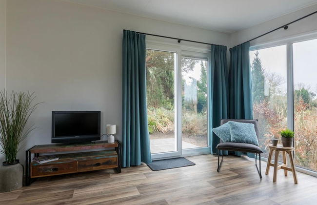 Cozy Chalet in Vrouwenpolder With Garden - Foto 9