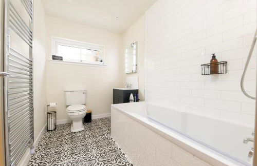 Linden House - Photo 10