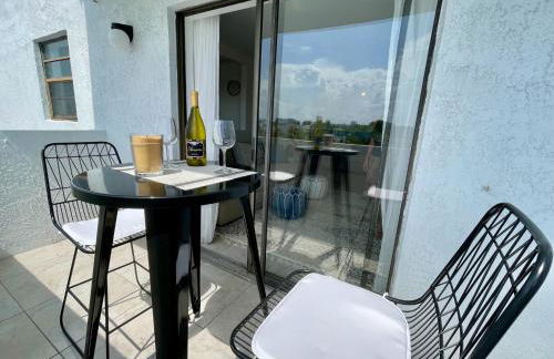 Large 1 bedroom apartment with free private parking - Foto 4