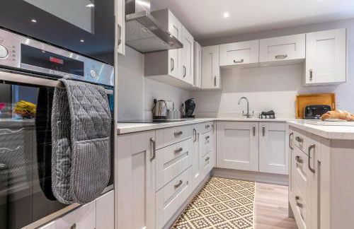 Maple House - Photo 6