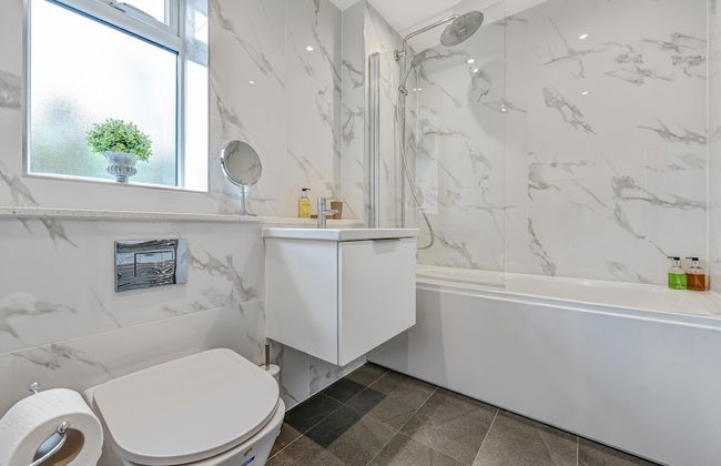 St Martins House Luxury Apts. Ruislip - Photo 58