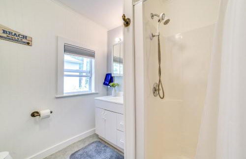 Enchanted Lake Huron Cottage with Beach Access! - Foto 14