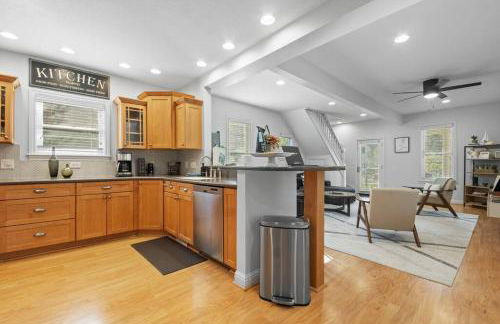 Blissful Boyne City Retreat: Luxurious & Modern! Sleeps 15! - Foto 5