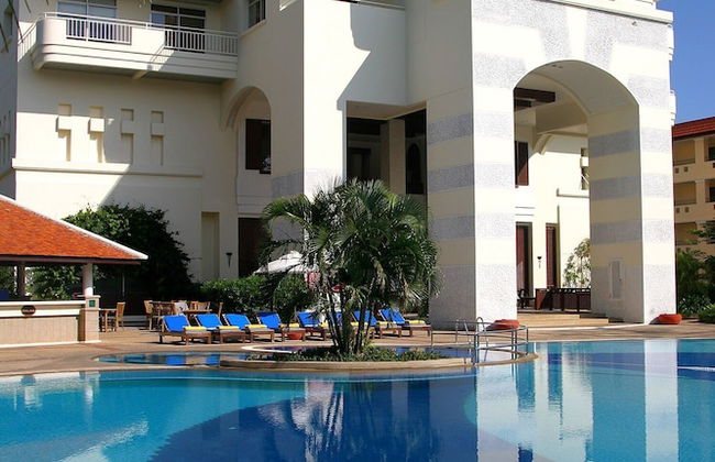 Waterfront Suites Phuket by Centara - Photo 44