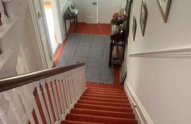 Victorian Seafront House - Photo 17