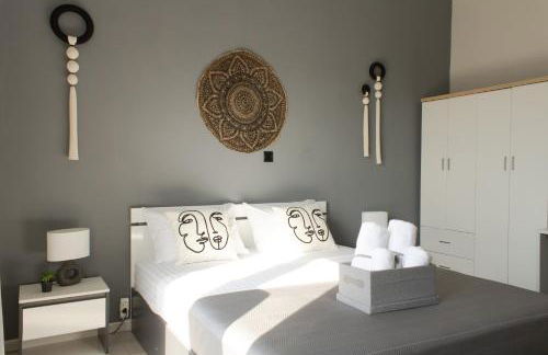 Helen's Cozy Stay - Photo 12