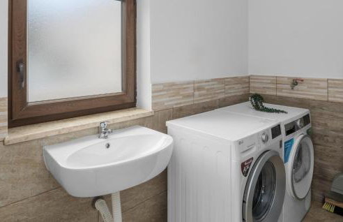 4 Bedroom Gorgeous Home In Nova Vas - Foto 41