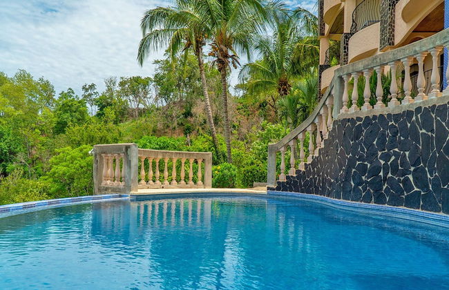 Ocean View Luxury Condo at Flamingo Towers - Photo 20