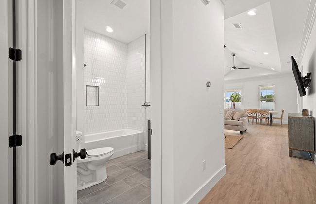 Brand New Home With In-ground Pool, Four Houses From Beautiful Laguna Beach - Foto 21