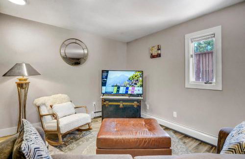 Red Rock Loft! Trails Apartment w BBQ & Fire Pit - Foto 7