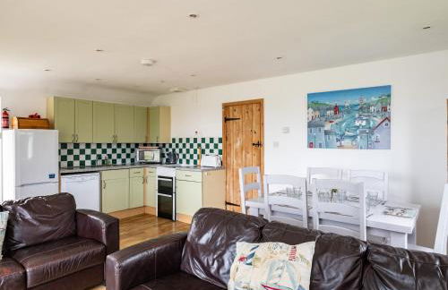 Gull Lodge - Photo 2