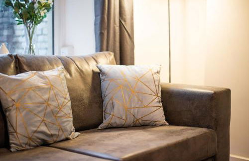 5 Bed - 2 Bath - Ideal for Work Crews - Foto 3