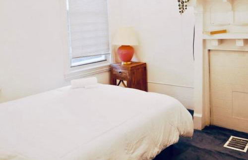 Oui on Ludlow - Entire House and Private Rooms in University City - Foto 14