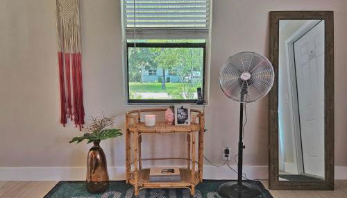 Flamingo Place - One block to Lauderdale Marine Center - 3 bedroom - 2 bath - King bed - Foto 3