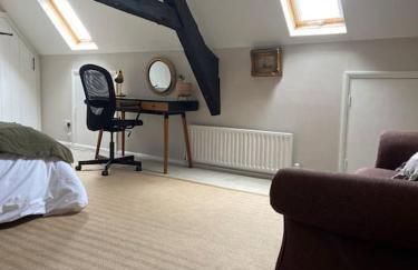 The Old Mint House F1 Silverstone Racetrack - Foto 19