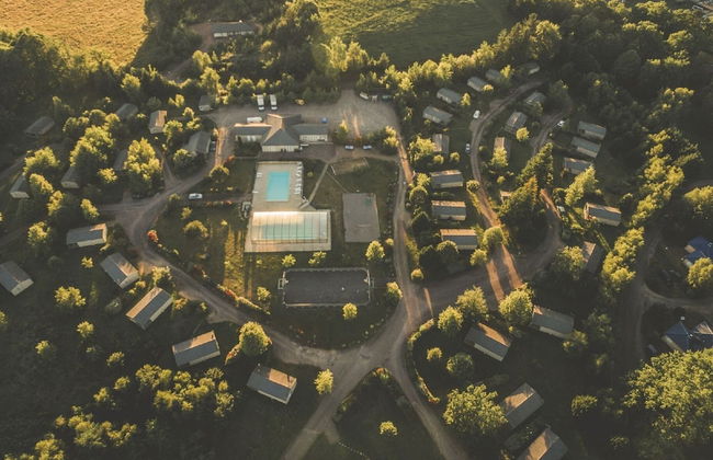 Wooden Chalet With Covered Terrace, on the Edge of a Lake - Foto 31