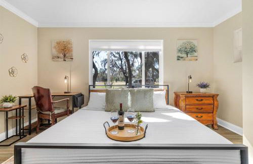 Stunning Gem Home w Heated Salt Pool & Game Room - Foto 39