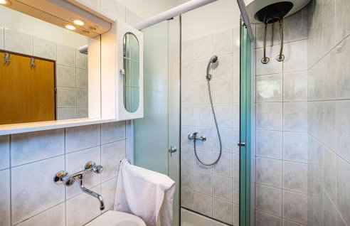 Cozy Apartment In Nevidane With Kitchen - Foto 22