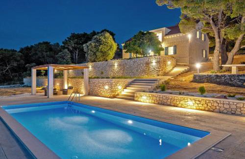 Luxury Villa Castello di Pietra with private pool - Foto 1