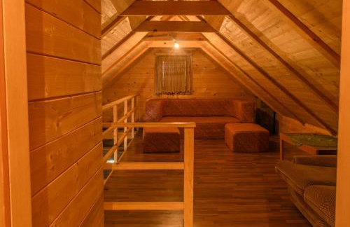 WOODEN HOUSE near the River Kupa - Foto 32