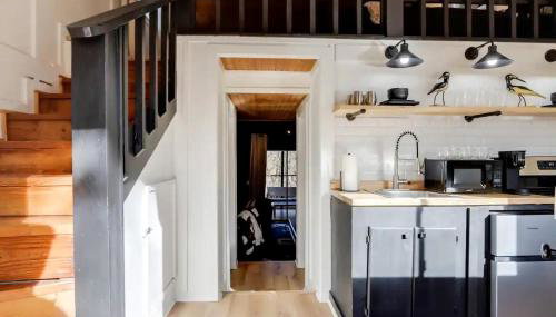 Peaceful Woodland Cabin with Screened Porch & Arcade Near Siloam Springs City Lake, Gentry, AR - Foto 3