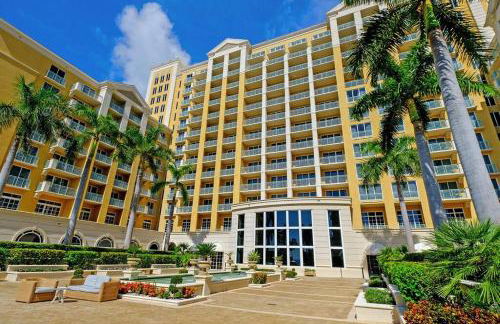 Leave the Worries Behind & Relax in Our Suite! - Foto 13