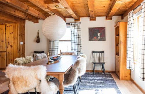 New! Designer 3BR Cabin Walk to Pond Mtn Views - Foto 44