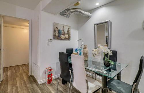 Extended Stay in the Valley Gated and Convenient! - Foto 10