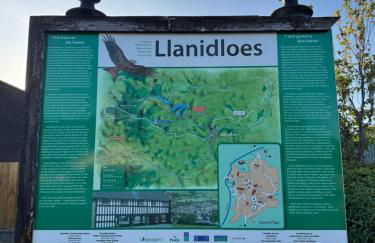 Modern, Sleeps 6, First floor, Parking, Beautiful rural market town, Llani - Foto 8