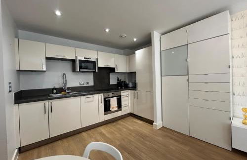 1-bed Apt, Sleeps 4, Central To Shops & Transport - Foto 60