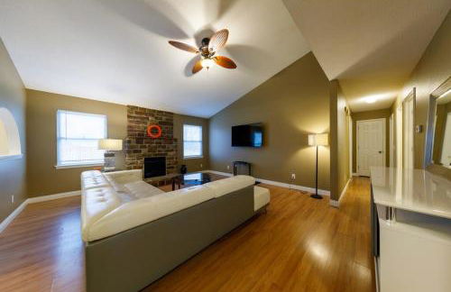 Cozy Retreat 3bdrm 2bath house with deck - Foto 28