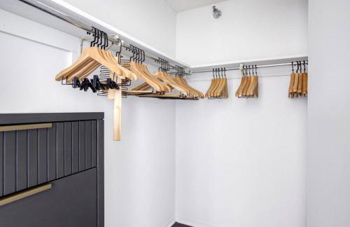 Streeterville Studio w Gym Pool nr Navy Pier CHI-450 - Photo 11