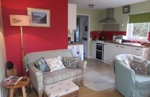 Swinhay 61 Newtown Rd Hook - Photo 5