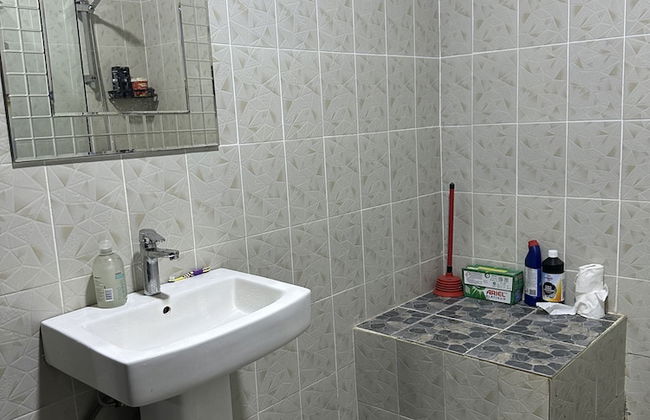 The Retreat Emerald Apartments Close to the Beach - Photo 16