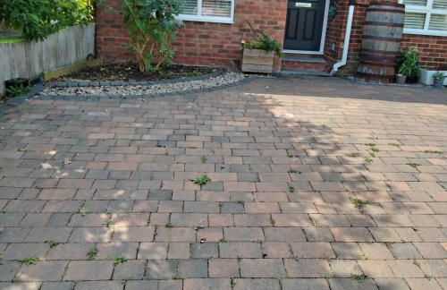 Cute Studio with kitchen, patio and free parking - Foto 20