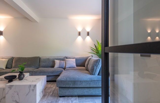 Relax in Kortrijk Luxury - Photo 16