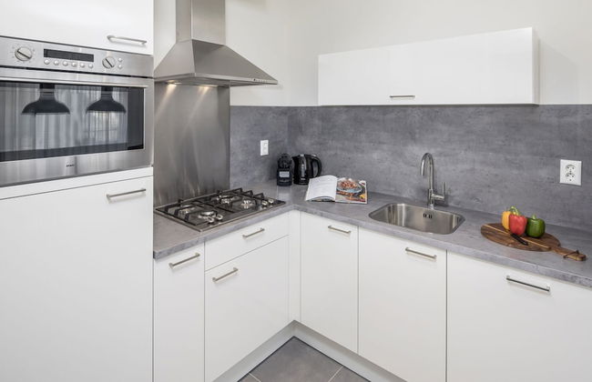 Villa Near Nieuwvliet Beach With Sauna - Photo 3