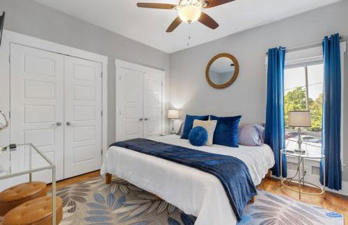 Only 4 Miles to Broadway with Free Parking and TVs in Bedrooms - Foto 9