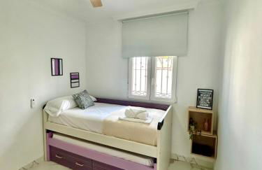 GATU Villa Serena piscina privada mayores de 25 años y familias - Foto 19