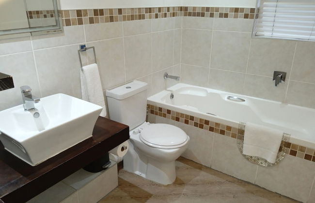 First Group Brookes Hill Suites - Foto 64