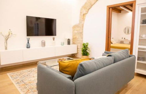 All’ombra del campanile - Foto 1